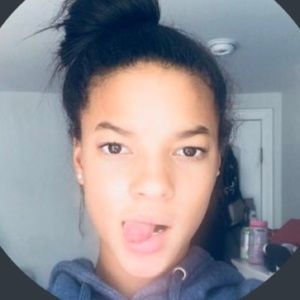 Meet your Posher, Gabby